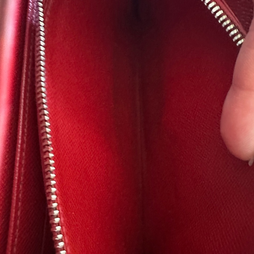 Louis Vuitton Sarah Long Wallet – Red Epi Leather | Refurbished & Authentic - Picture 9 of 11